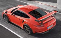 Les plus férus de piste peuvent commander leur GT3 RS avec un arceau.