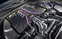 Le V8 4.4 biturbo développe désormais 600 ch et 750 Nm de couple.