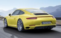 Le bandeau rouge entre les feux était auparavant la signature des 911 quatre roues motrices.