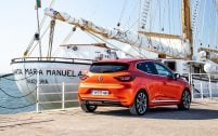 Avec la disparition du break Estate, cette version berline cinq-portes est la seule à subsister dans la gamme Clio.