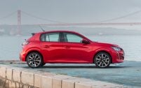Profil de la nouvelle Peugeot 208