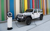 Pas d'évolution pour le Wrangler qui n'existait plus qu'en hybride rechargeable.