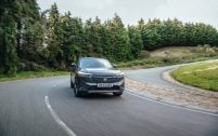 Le Honda HR-V e montre plus doux que dynamique.