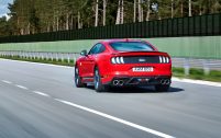 L'échappement sport de la Ford Mustang Mach 1 garantit un son rauque et puissant.
