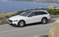 La Mercedes Classe E All-Terrain est agile.