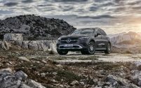 Le Mercedes GLC.