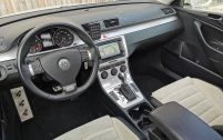 La VW Passat R36 était bien finie et simple à prendre en main.