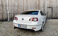 La VW Passat R36 de sistinguait par une double sortie d'échappements.