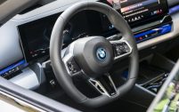 Poste de conduite de la BMW Série 5 électrique