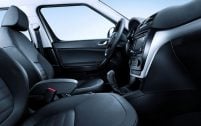Très classique, l'habitacle de la Skoda Fabia de série ne fait pas preuve de fantaisie.