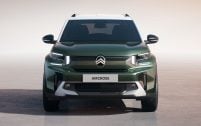 La calandre très géométrique du Citroën C3 Aircross 2024 affirme son style de SUV.