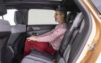 L'Opel Grandland de seconde génération demeure un SUV familial avec une silhouette classique. Contrairement à son cousin Peugeot 3008, il n'a pas cédé à la mode du SUV coupé.