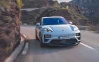Le nouveau Porsche Macan électrique est rivé au sol.