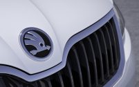 Modernisé au printemps 2011, le logo Skoda figure en bonne place.