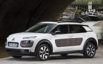 Derrière sa personnalité sans pareille et ses quelques faiblesses, la C4 Cactus s'échine à satisfaire autant son conducteur que ses passagers.