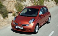 Le châssis de la Micra manque d'agrément de conduite, et surtout de rigueur.