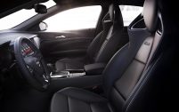 Habitacle avant de l'Opel Insignia GSi 2020 (restylée)