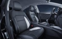Toyota affirme avoir travaillé sur la qualité perçue de cette Avensis 2015.