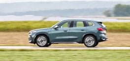 Nouveau BMW X1 : les chiffres qui prouvent qu’il faut choisir l’hybride rechargeable sans broncher 