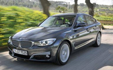 Un hayon, une hauteur supérieure à la moyenne, des aspects pratiques soignés... La Série 3 GT bouscule les conventions BMW. Mais cette berline familiale atypique possède un tempérament placide, en particulier dans cette version diesel d'entrée de gamme de