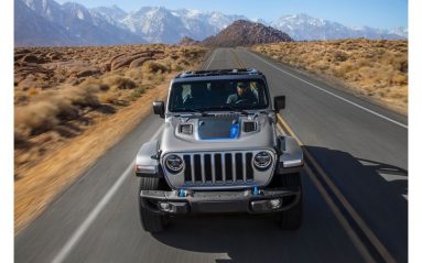 Nouvelle Jeep Wrangler 4xe vendue dès le 15 mai 2021.