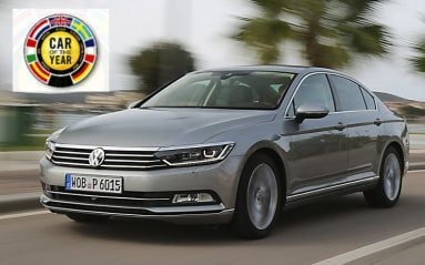 Deux ans après la victoire de la Golf, Volkswagen place un autre de ses modèles sur la première marche du podium dans l'élection de la voiture de l'année. Cette fois, c'est la Passat qui s'impose, avec une avance confortable.