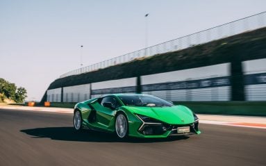 La Lamborghini Revuelto conjugue à merveille performance stratosphériques et facilité de conduite !