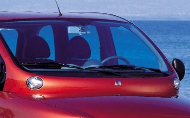Cette Fiat, sur laquelle vous avez forcément un avis très tranché, fête ses 25 ans.