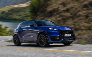 Essai Lexus LBX Morizo RR (2024) : 304 ch et un nouvel OVNI chez les SUV urbains.