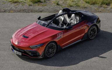 La Mercedes-AMG PureSpeed ne sera produite qu'à 250 unités.