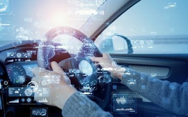 Voitures connectées : la face cachée de l’utilisation de vos données quand vous branchez votre téléphone.