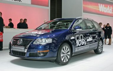 Présentée au Mondial 2008, la Passat SW Bluemotion 2 annonce des consommations et des émissions de CO2 particulièrement basses.