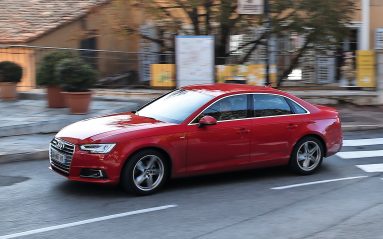 Elle le fait chèrement payer, mais la dernière Audi A4 est une vraie réussite. Même avec ce "modeste" diesel de 150 ch, elle distille un bel agrément de conduite, avec un confort soigné en prime.