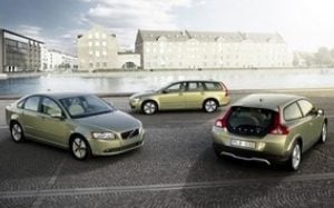 Si l'on connaît bien les kits sport proposés par les constructeurs, désormais il faudra s'habituer aux kits "basse consommation", décidément très en vogue. Volvo lance ainsi son pack "Drive", bientôt disponible sur les modèles C30, S40 et V50 1.6D.