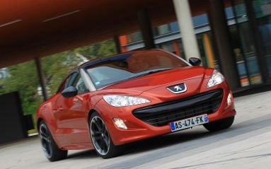 Dans la Peugeot RCZ, le 1.6 THP manque de caractère.