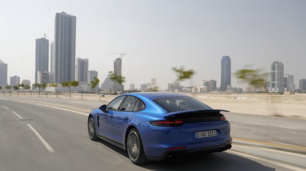 La Panamera GTS 2019 offre 460 ch, grâce à un V8 biturbo rageur.