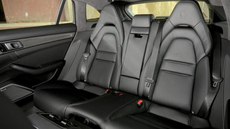 Bienvenue dans "Porsche Palace", conçu pour chouchouter deux occupants.