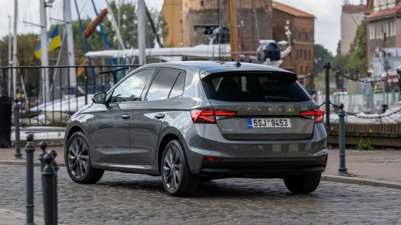 Il faut privilégier des jantes de 16 pouces ou inférieurs pour ne pas se faire secouer à bord de la Skoda Fabia.