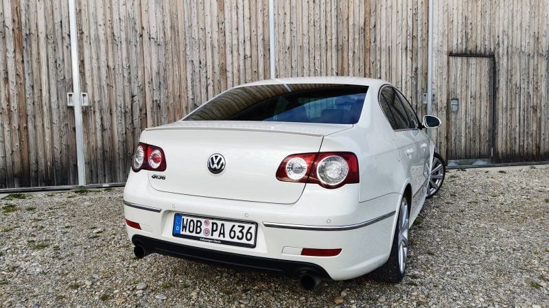La VW Passat R36 de sistinguait par une double sortie d'échappements.