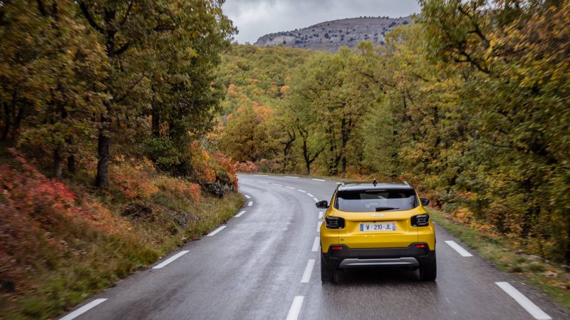 En France, Jeep ne commercialise plus de véhicule thermique. L'Avenger sera donc uniquement électrique.