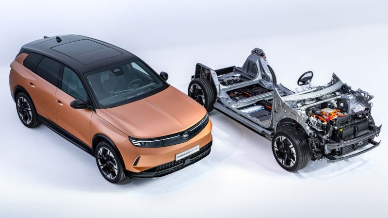L'Opel Grandland de seconde génération est bâti sur la plateforme technique STLA Medium du groupe Stellantis.