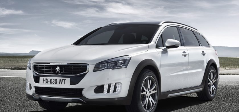 Dans sa version BlueHDi, la 508 RXH est privée de transmission intégrale, mais son apparence reste intacte.