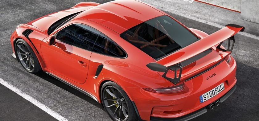 Les plus férus de piste peuvent commander leur GT3 RS avec un arceau.