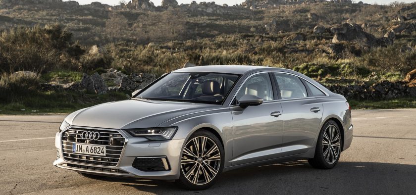 Le gabarit reste identique à la génération précédente. Malgré les apparence, l'Audi A6 mesure tout de même 23 cm de moins que l'A8.