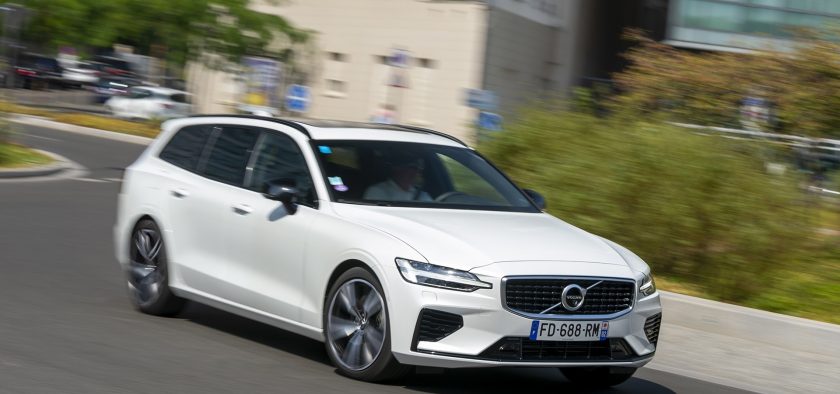 La Volvo V60 a un train avant peu incisif