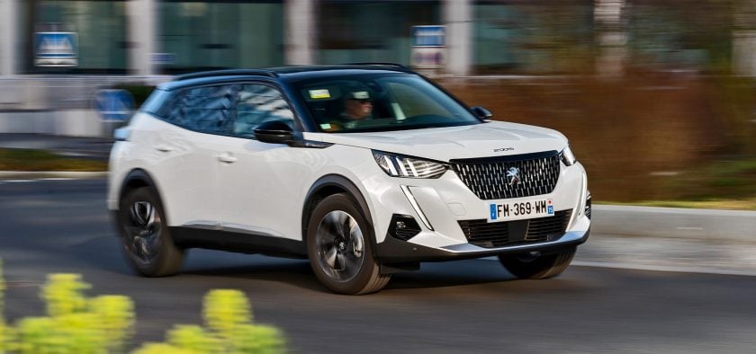 Peugeot 2008, 14 916 exemplaires, +87%
