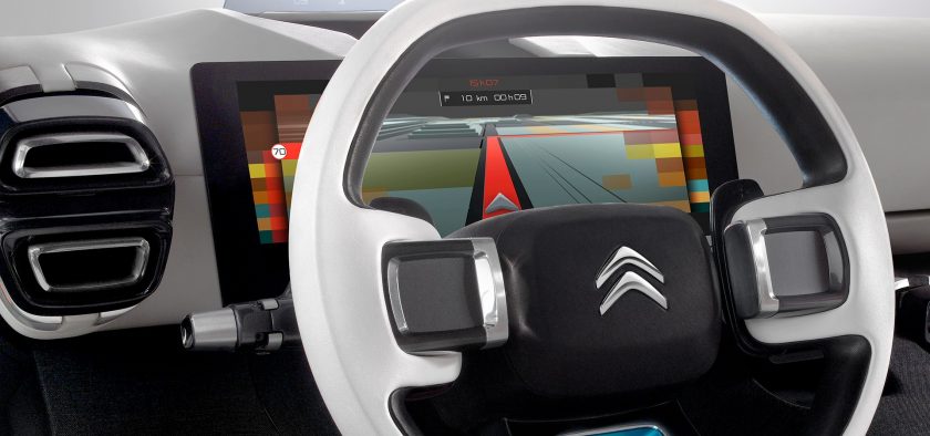 L'instrumentation est remplacée par un écran, comme sur le C4 Cactus.