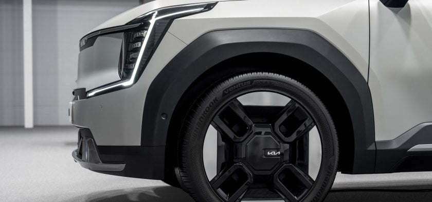 Selon le niveau de finition, le Kia EV9 chaussera des jantes de 19 ou de 21 pouces.