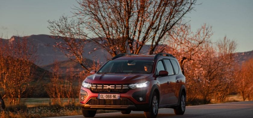 Le nouveau Dacia Jogger Hybride.