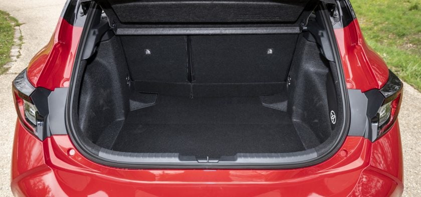 Le coffre de la Corolla berline n'est pas le plus grand de la catégorie et le seuil haut n'aide pas à la manutention des objets lourds.